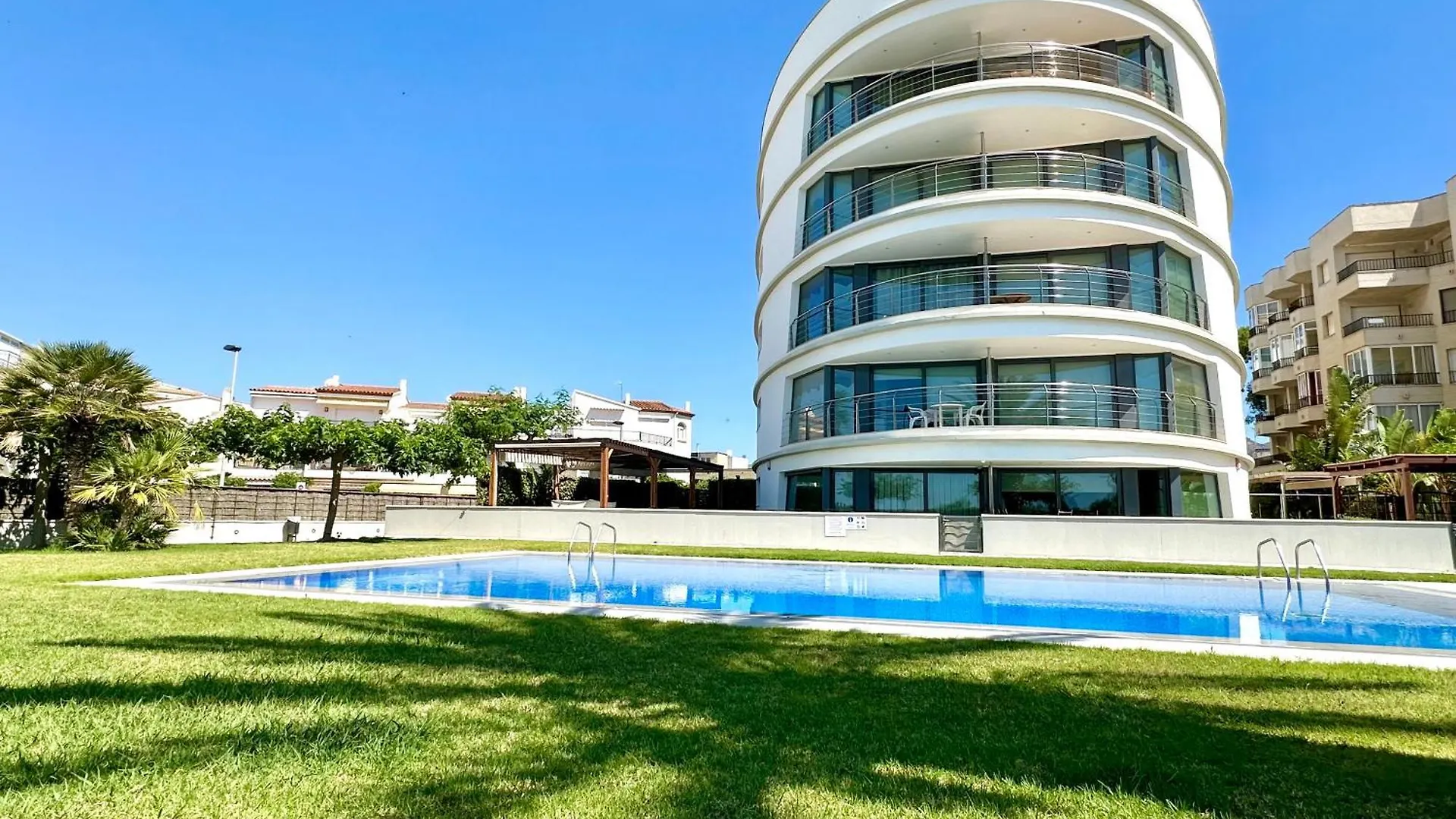 V015 - Marina Park Apartment Roses 0*,  Spain